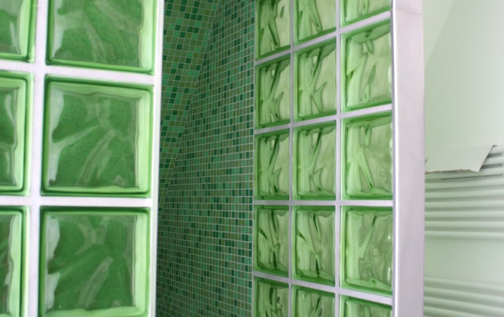 Grüne Glasbausteine
